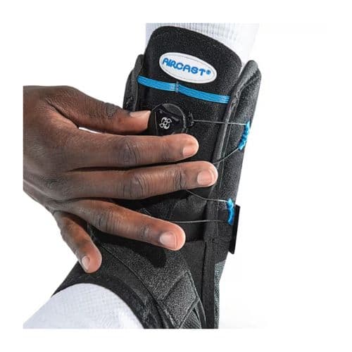 Attelle pour cheville Aircast AirSport
